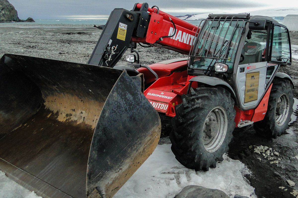Manitou за българската антарктическа експедиция Manitou за българската антарктическа експедиция