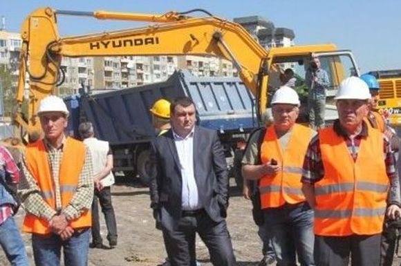 Багери Hyundai ще изграждат новата отсечка от метрото до "Mладост 4"